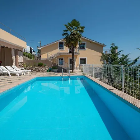 Apartment La Mer-1 By Interhome